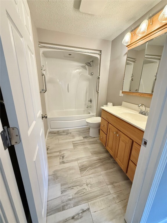 Building Photo - 107 Mark Trail Dr