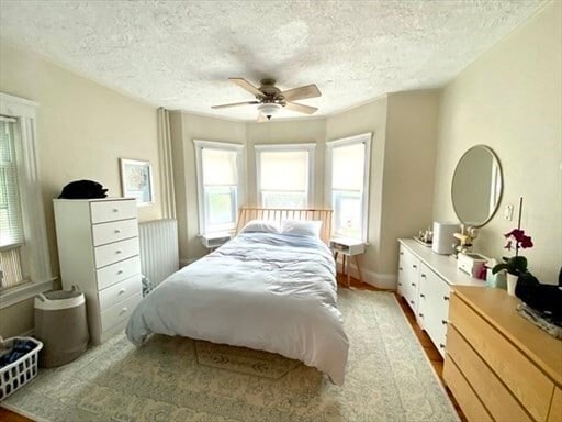 Building Photo - 40 Laurel St