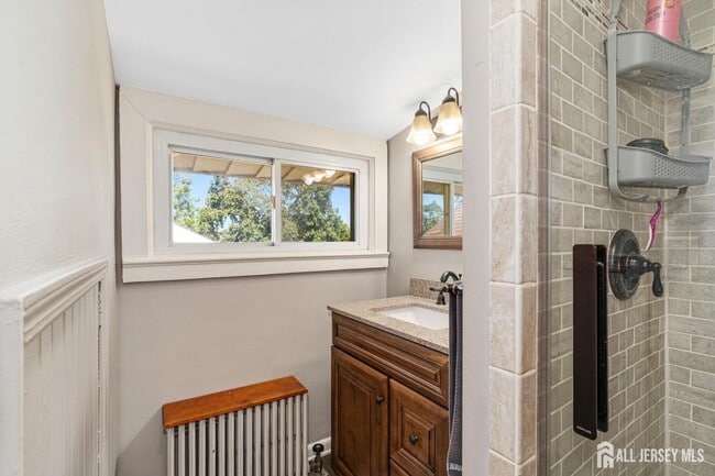 Building Photo - 23 Reed Street