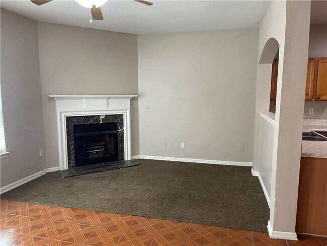 Building Photo - 6206 Flat Trce