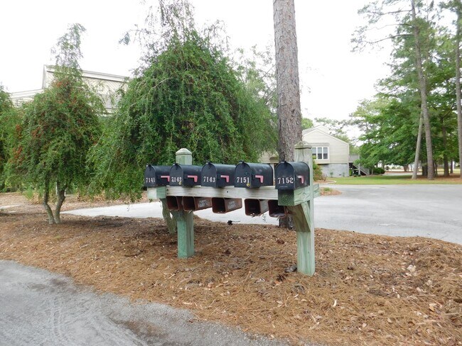 Building Photo - 7151 Windward Dr