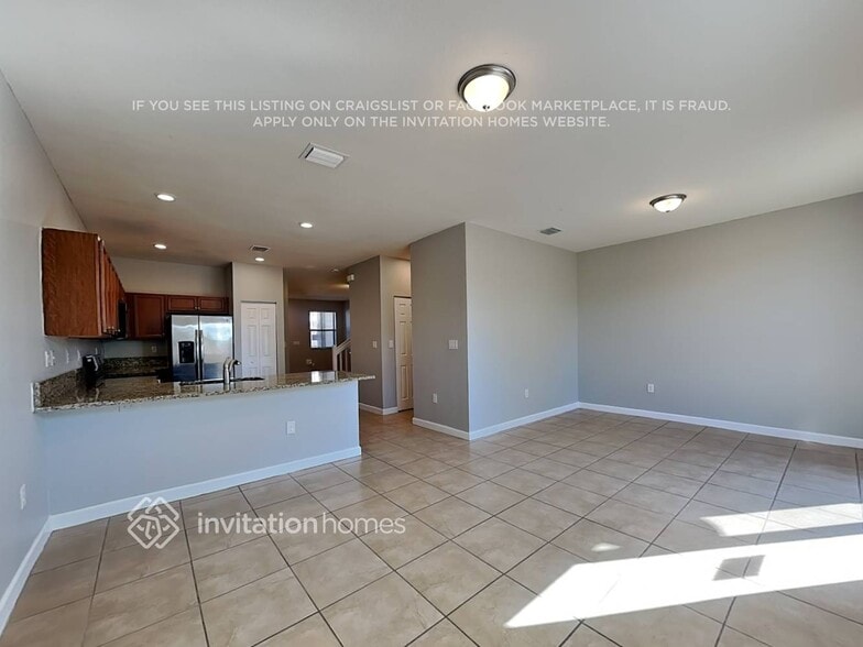 Building Photo - 25316 SW 116th Ave