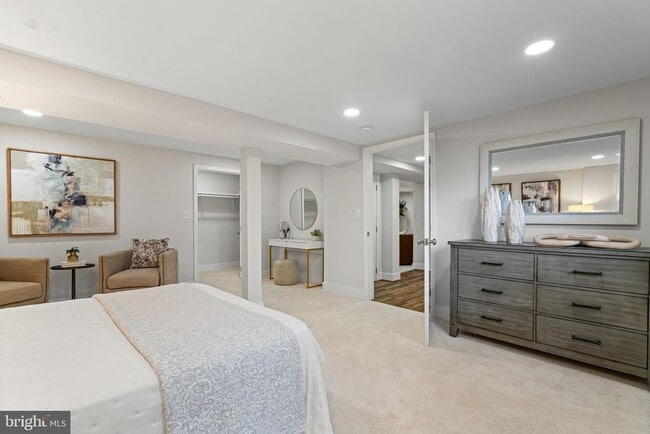 Building Photo - 2711 Groveton St