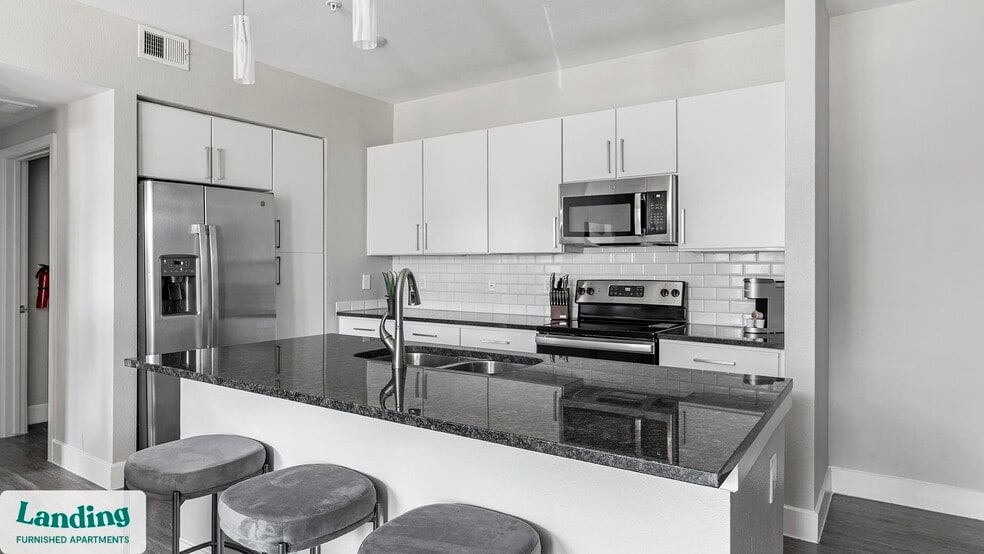 Building Photo - 729 Junction Dr