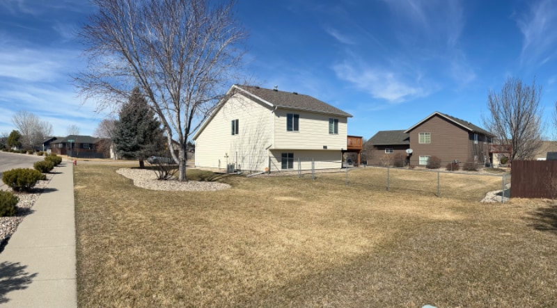 Building Photo - 4012 Grapevine Ln