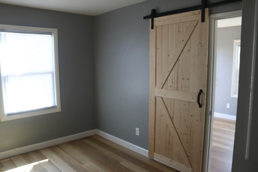 Building Photo - 4336 Wilson Ave