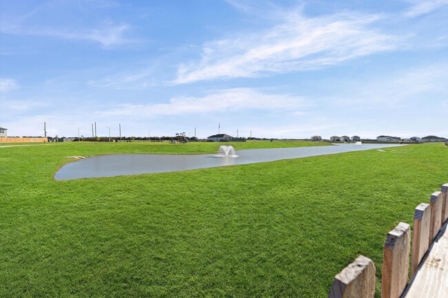 Building Photo - 8742 Vacek Xing Wy