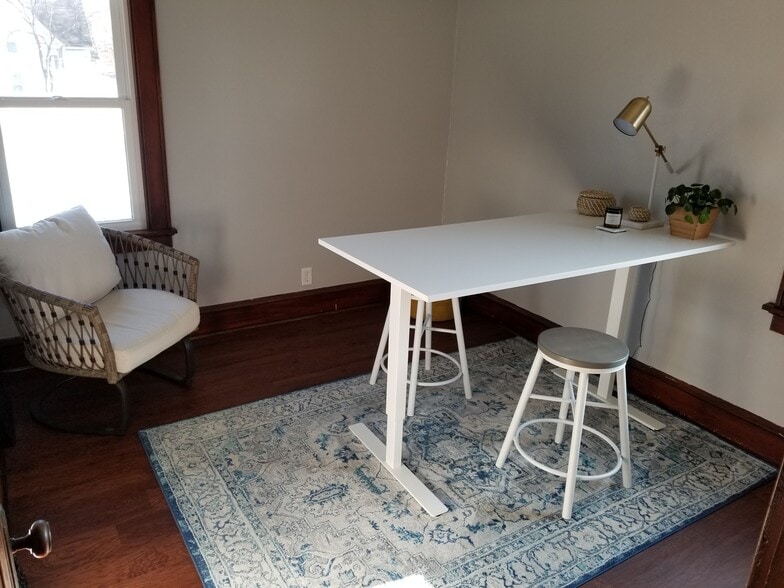 3rd bedroom or office area! - 5717 W Vliet St
