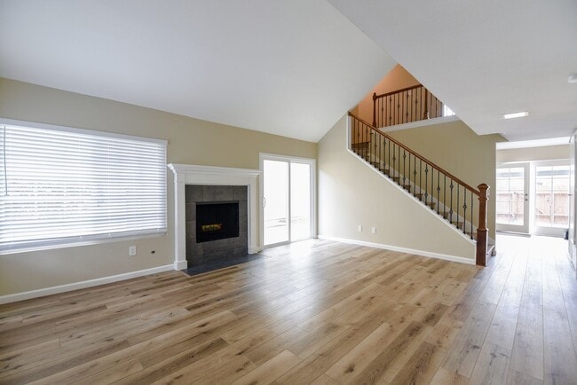 Building Photo - Welcome to this stunning 4-bedroom, 3-bathroom home in Tierrasanta