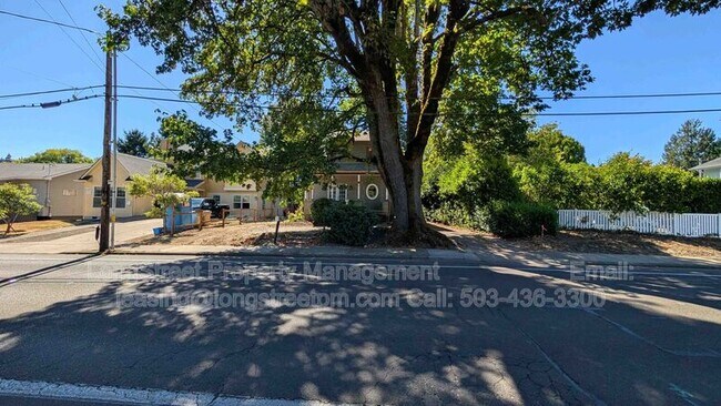 Building Photo - 622 NW 29th St