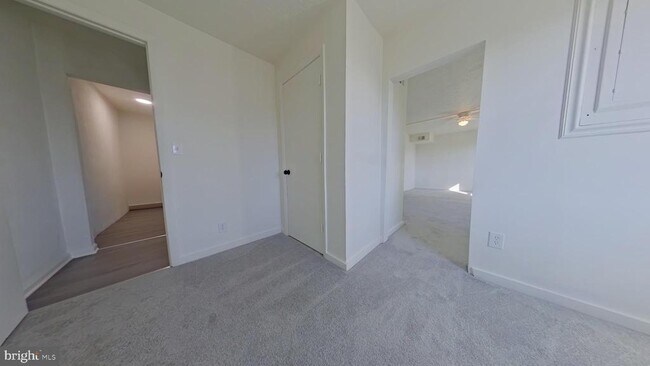 Building Photo - 548 S Loudoun St