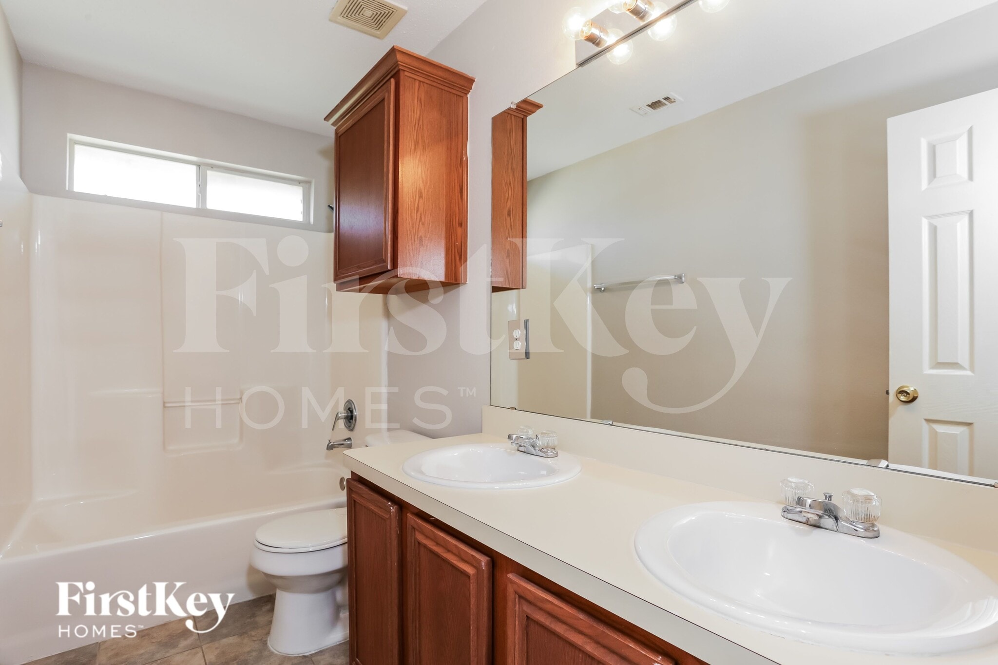 Building Photo - 1146 Finch Cir
