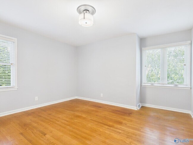 Building Photo - 6808 Jones Valley Dr SE
