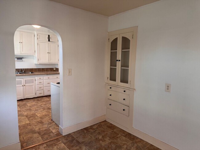 Building Photo - 2722 W Sinto Ave