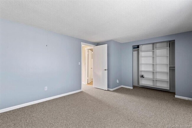 Building Photo - 675 Townsend Ave