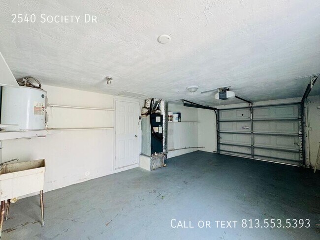 Building Photo - 2540 Society Dr