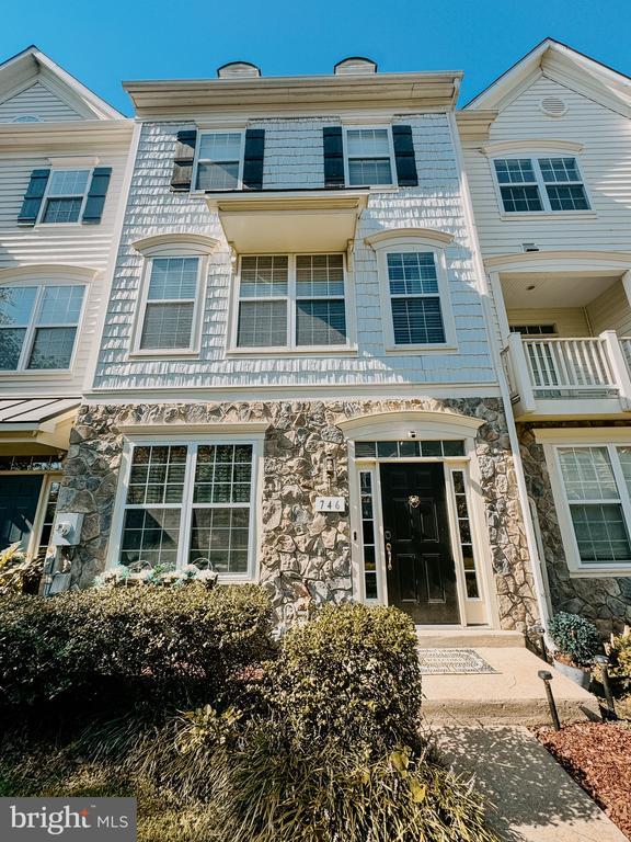 Building Photo - 746 Collington Ct