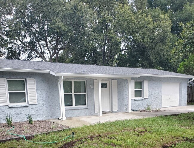 Building Photo - 4217 Drummond Ave