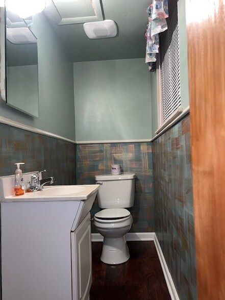 Building Photo - 20112 Brian Ct