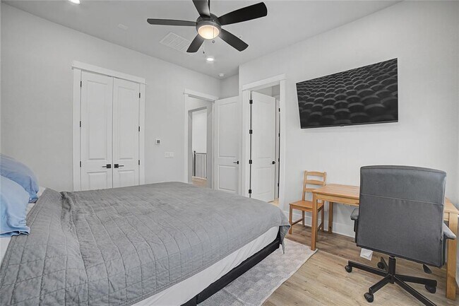 Building Photo - 2930 Moreno St