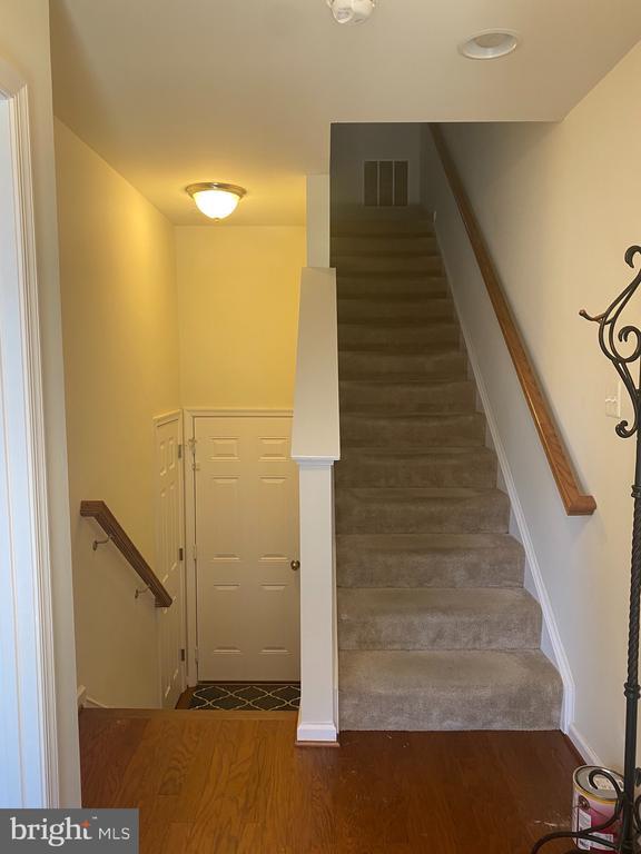 Building Photo - 7225 Barrberry Ln