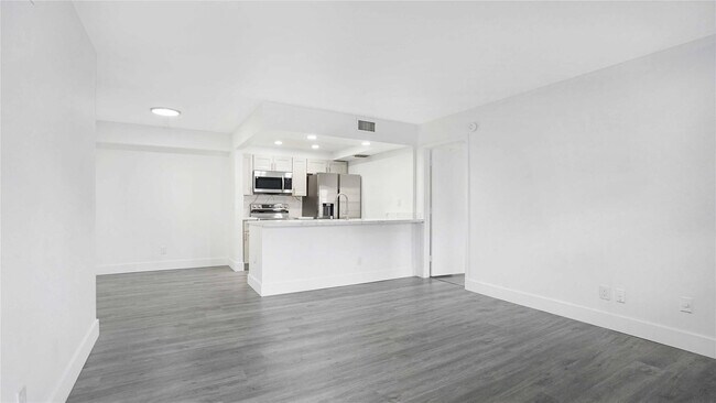 Building Photo - 9466 Boca Cove Cir