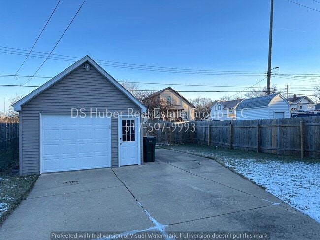 Building Photo - 1027 Climax St