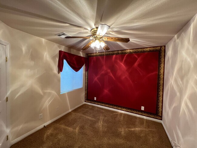 Building Photo - Coming Soon!!! 8-1-25 Great former model h...