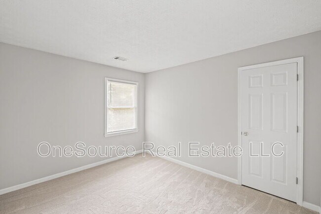 Building Photo - 10905 Pinewalk Forest Cir