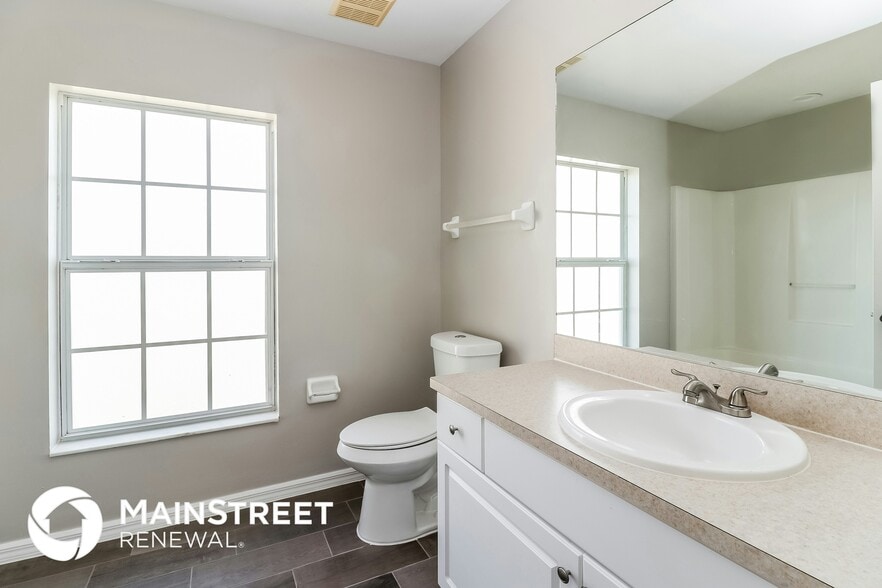 Building Photo - 1713 NW 12th St