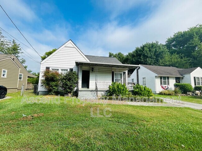 Building Photo - 215 S Moore Rd