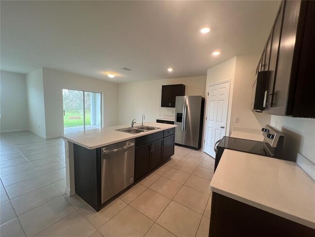 Building Photo - 26291 Trinilas Dr