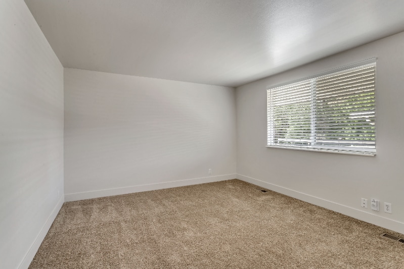 Building Photo - 2117 E 3300 S