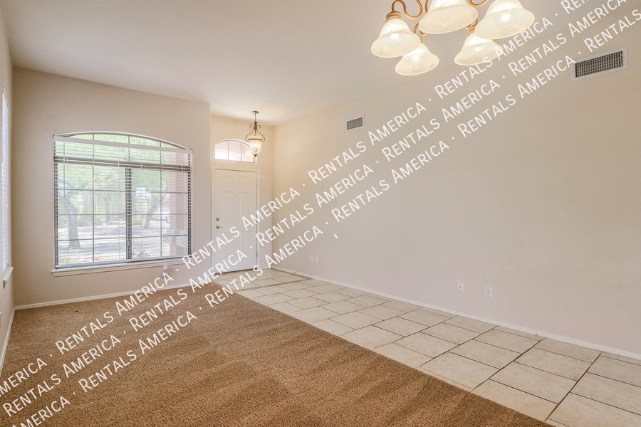 Building Photo - 17547 W Coyote Trail Dr