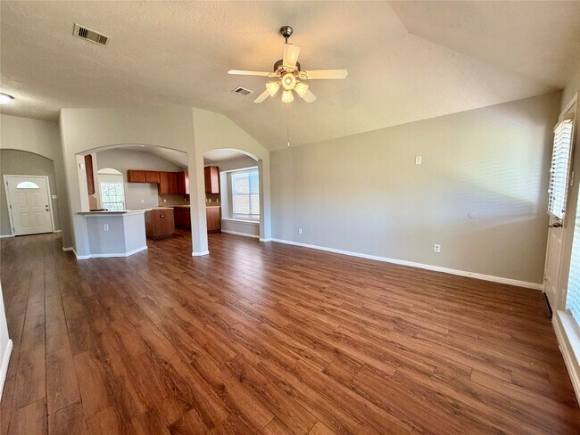 Building Photo - 11807 Green Colling Park Dr