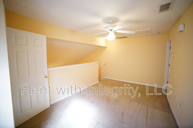 Building Photo - 2738 W Tharpe St