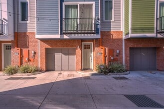 Building Photo - 508 Alisal Ln