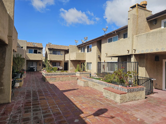 Building Photo - 1350 N Marine Ave