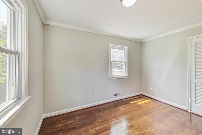 Building Photo - 4112 Spruell Dr