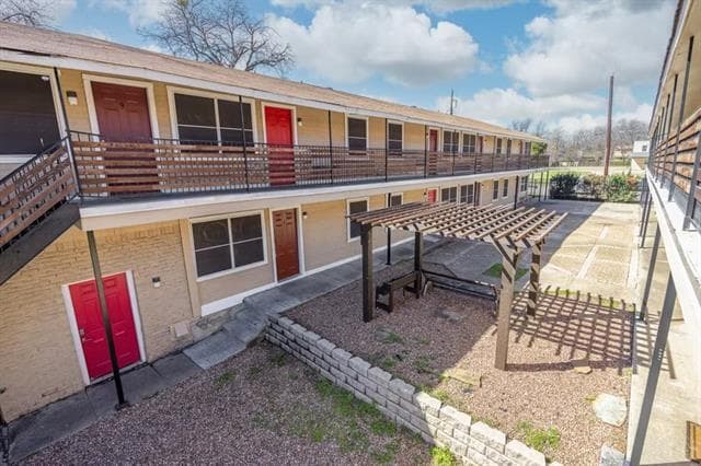Building Photo - 5414 Reiger Ave
