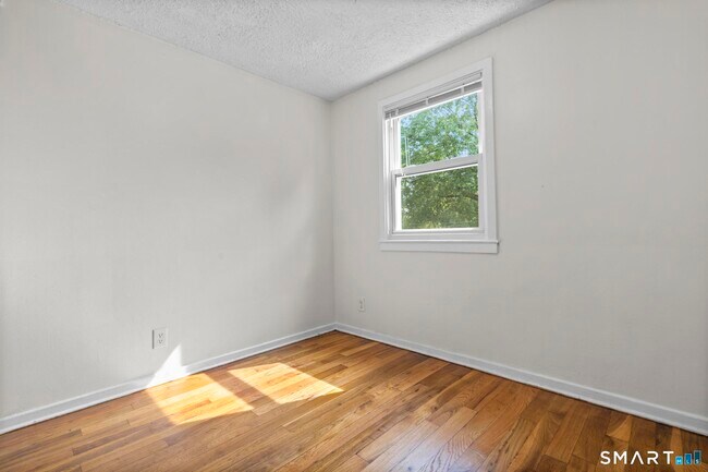 Building Photo - 36 Baltic St