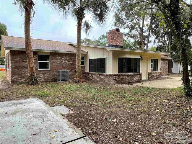 Building Photo - 5745 Leesway Blvd