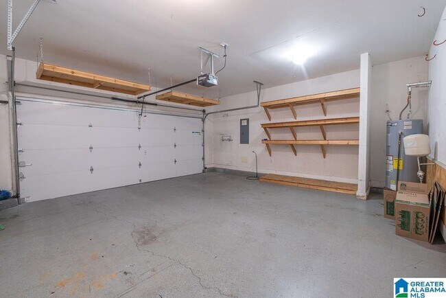 Building Photo - 216 Chesser Way