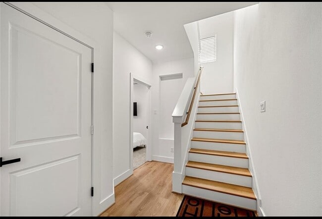 Building Photo - 2902 Rosalie St