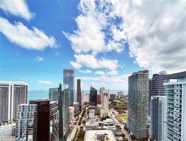 Building Photo - 1060 Brickell Ave