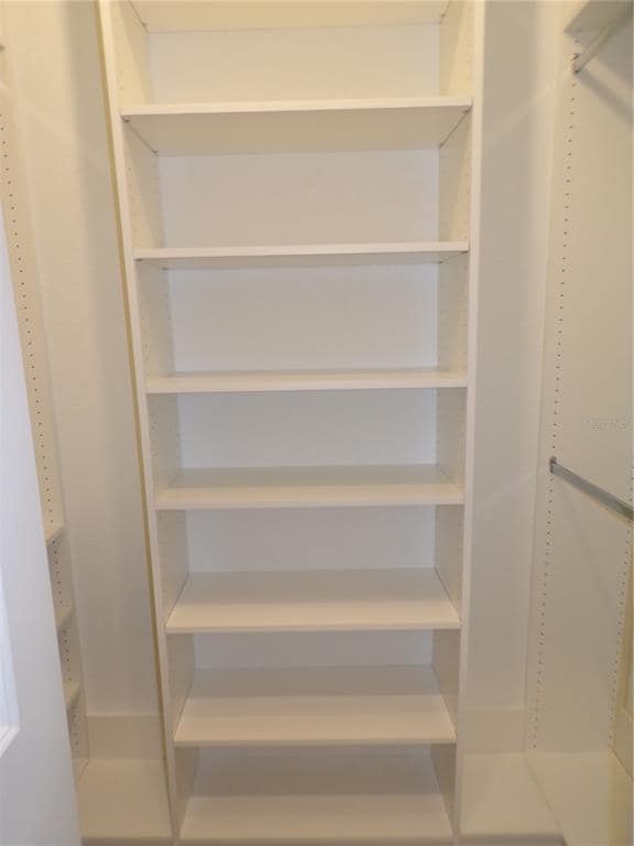 Building Photo - 14271 Heritage Landing Blvd