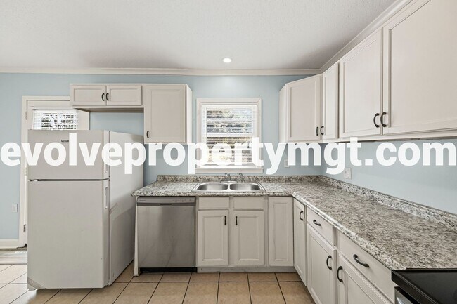 Building Photo - 4190 Alice Dr