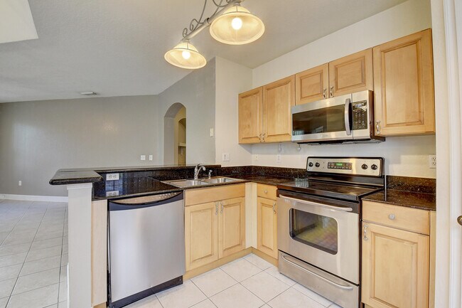 Building Photo - 1206 Belmont Pl