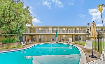 Building Photo - 535 W Barnard St