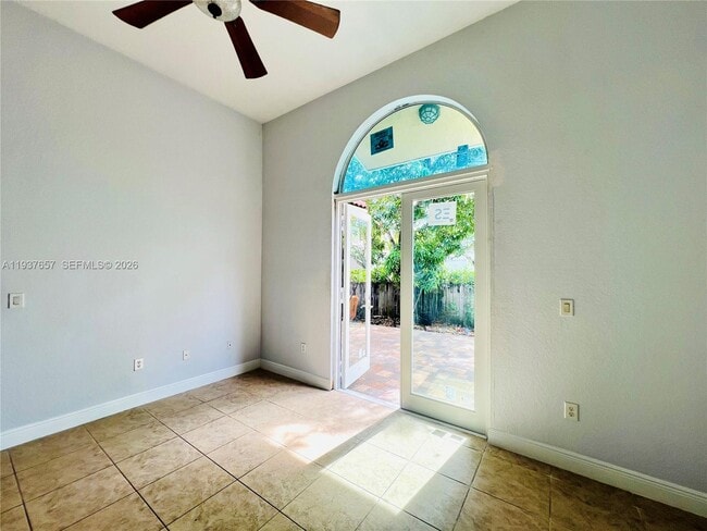 Building Photo - 16020 SW 91st Ct